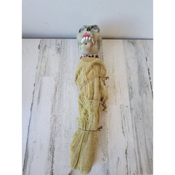 Gemmy wiggle zombie body bag hanging prop Halloween decor - Picture 1 of 7